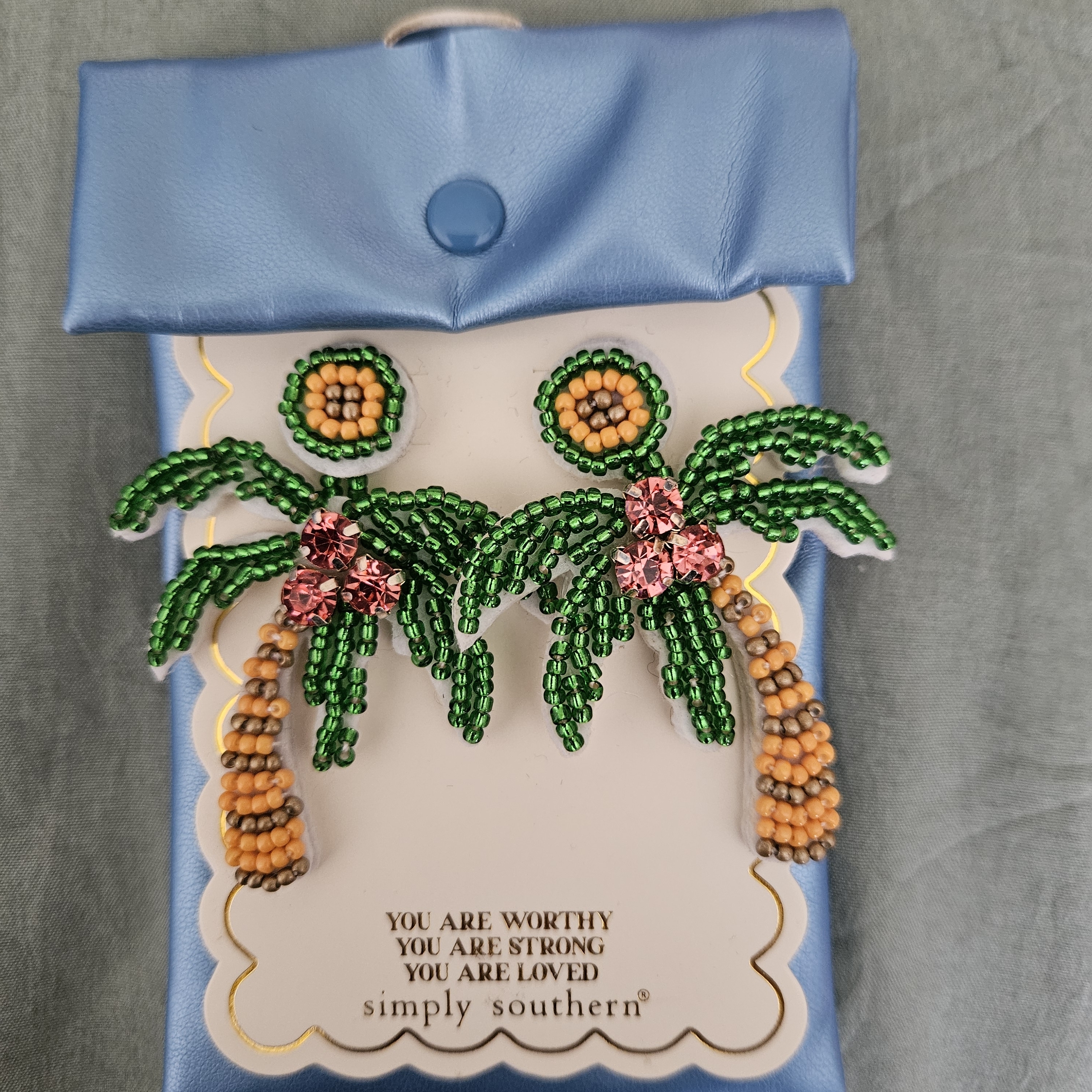 Simply Southern Palm Tree Beaded Statement Earrings - Green Peach 15$
